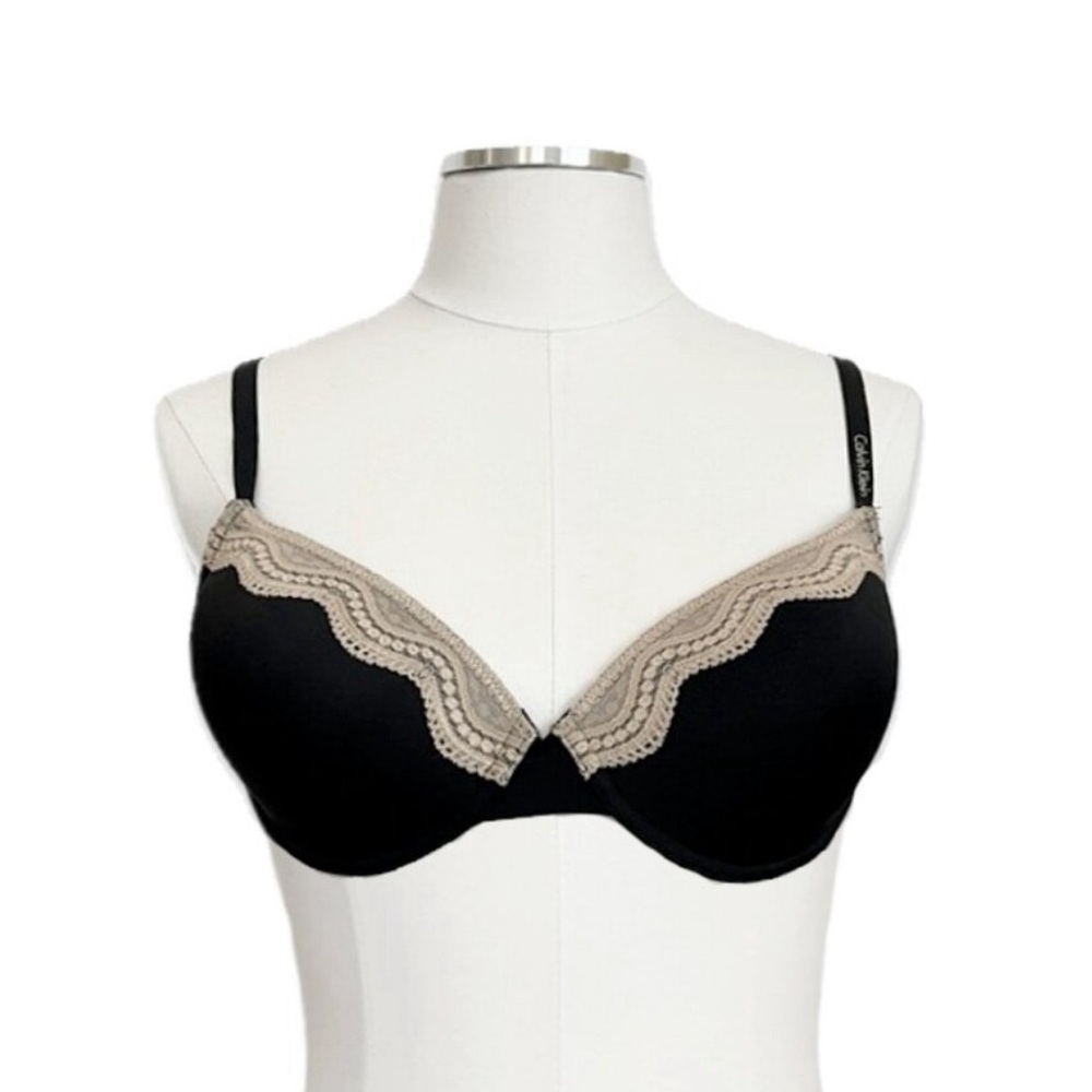 calvin klein | cK lace trim lined underwire demi everyday tshirt bra | sz 36c